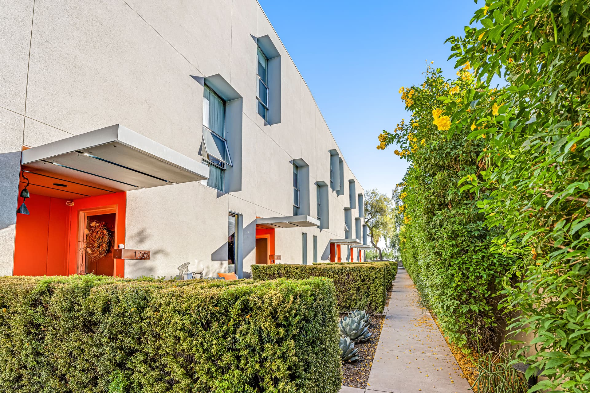 Blue Cactus Getaway - Image 2