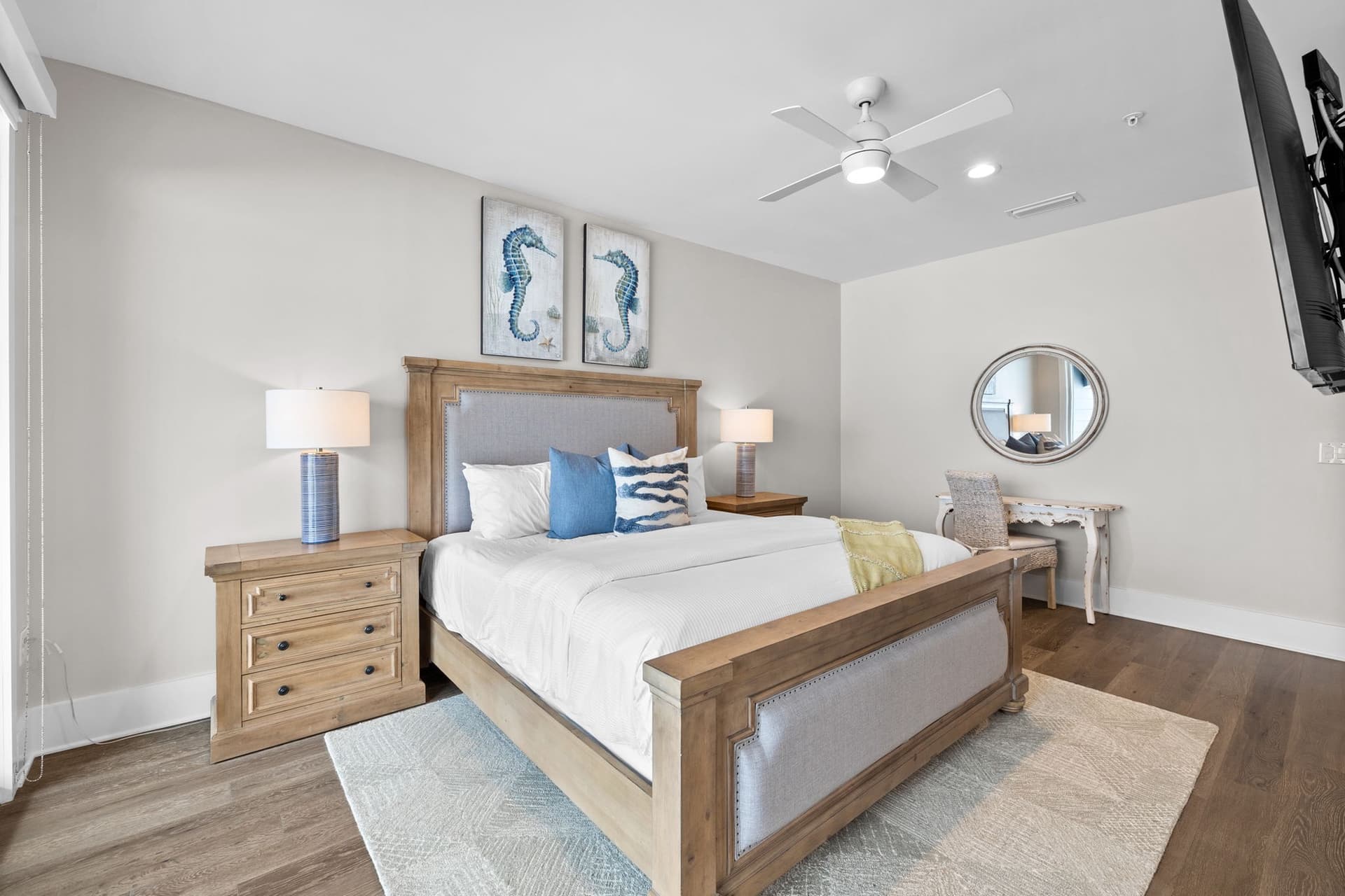 Beachside Haven - Image 18