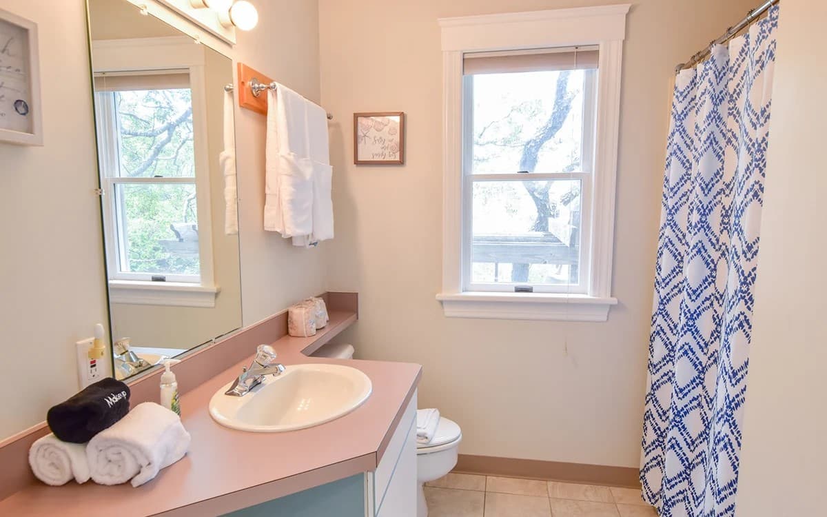 Beach House - Image 21