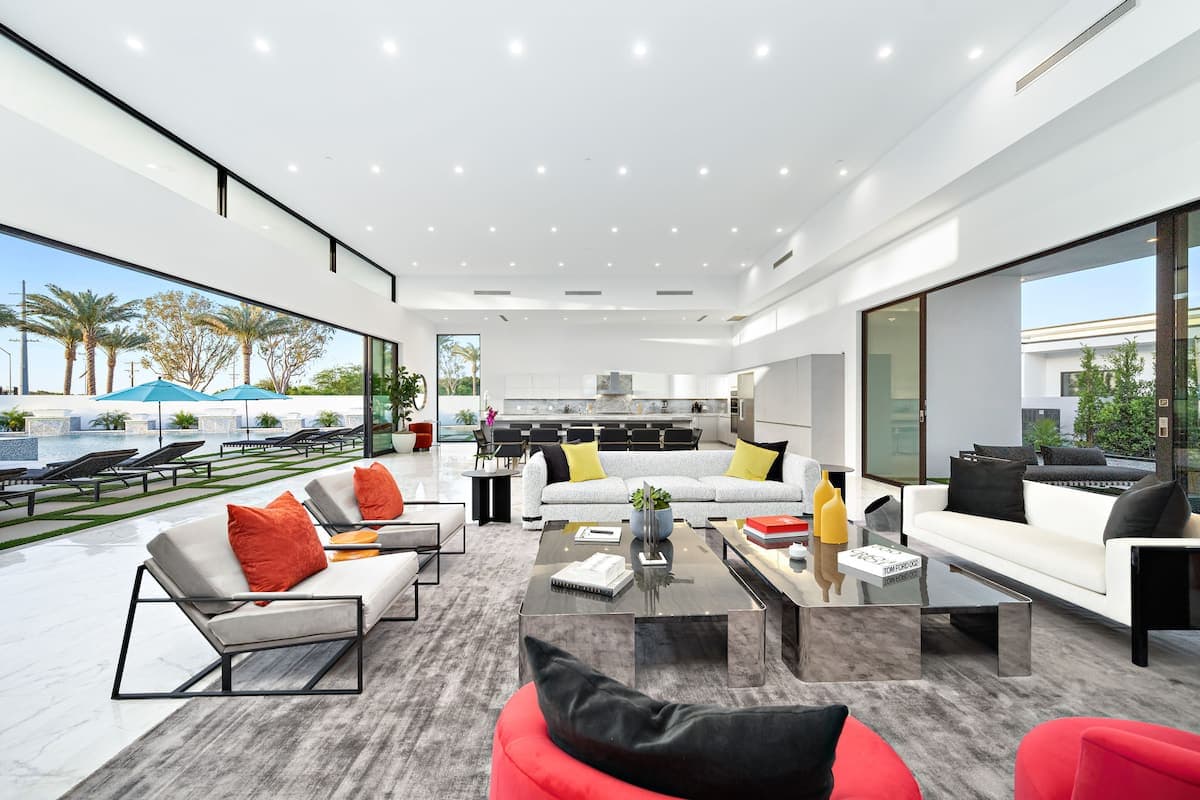 Bravo Villa #10 - Image 2