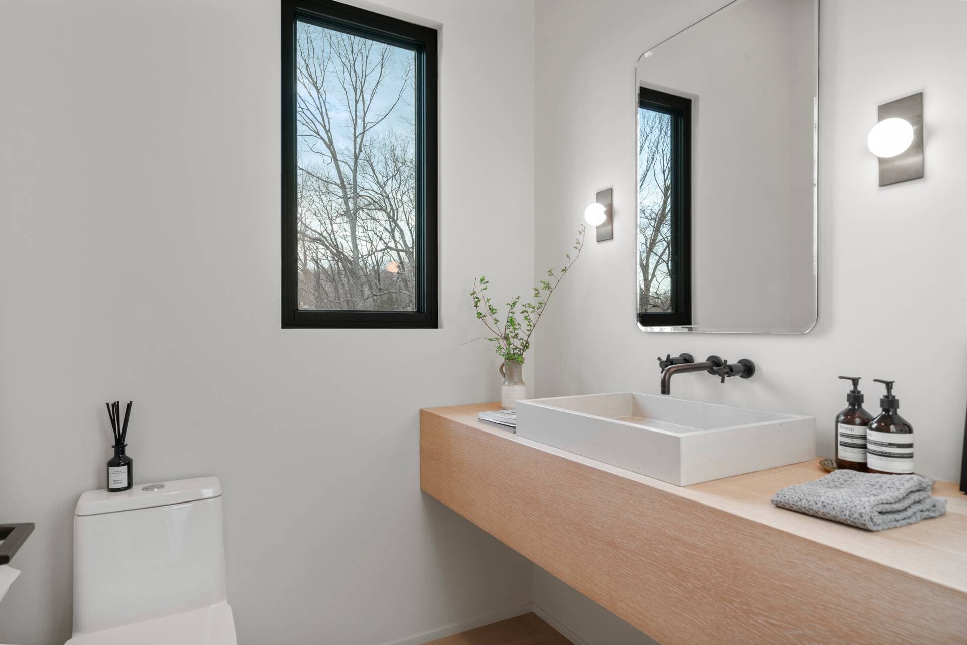 Hilltop Hideaway - Image 25