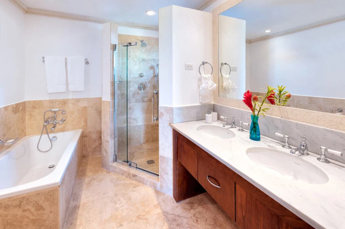 Scarlet House - Image 3