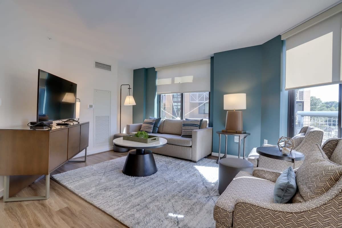 White Stone Residence - Image 2