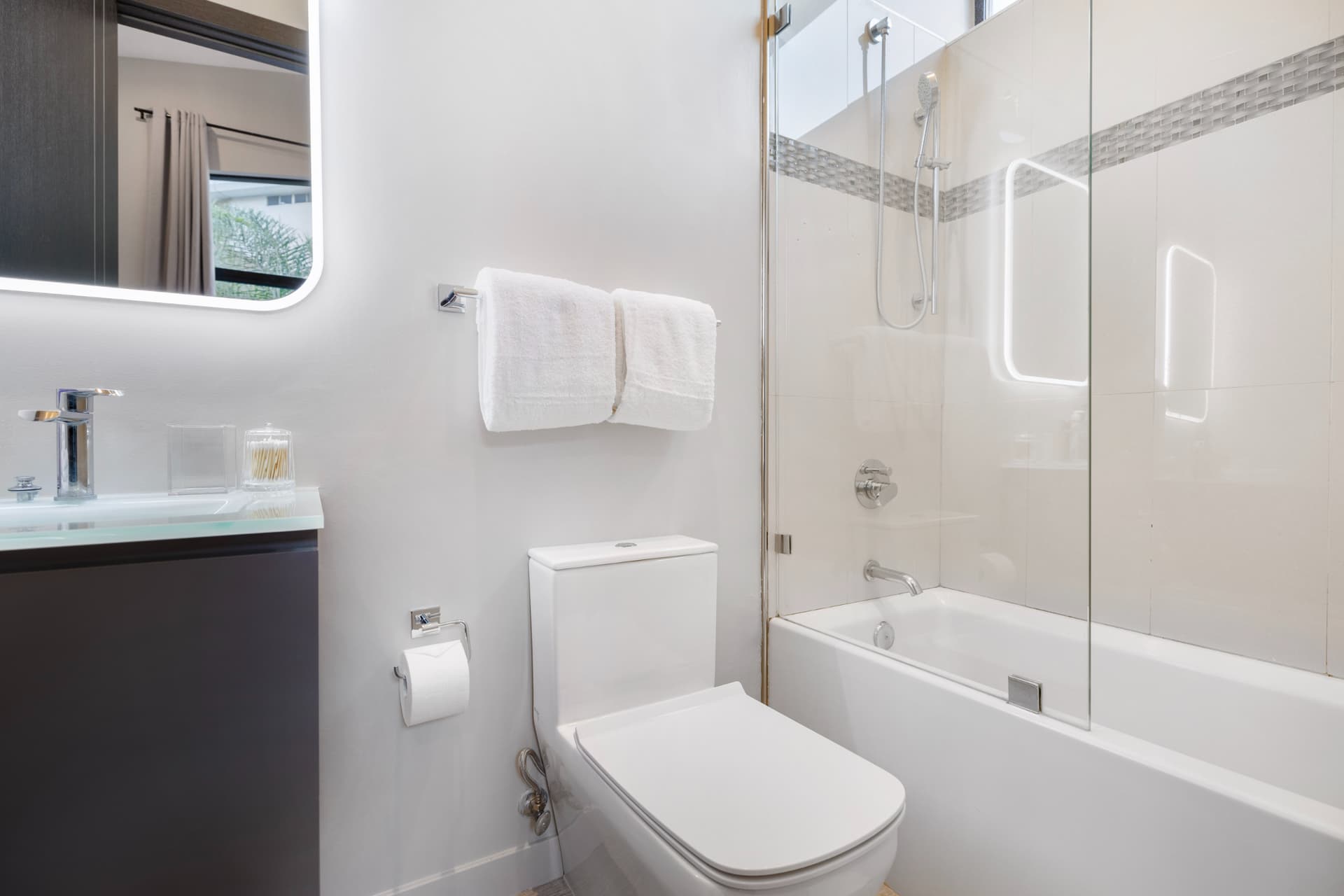 Coldwater Canyon - Image 21