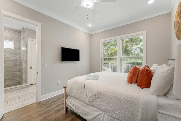 Waterfront House - Image 18