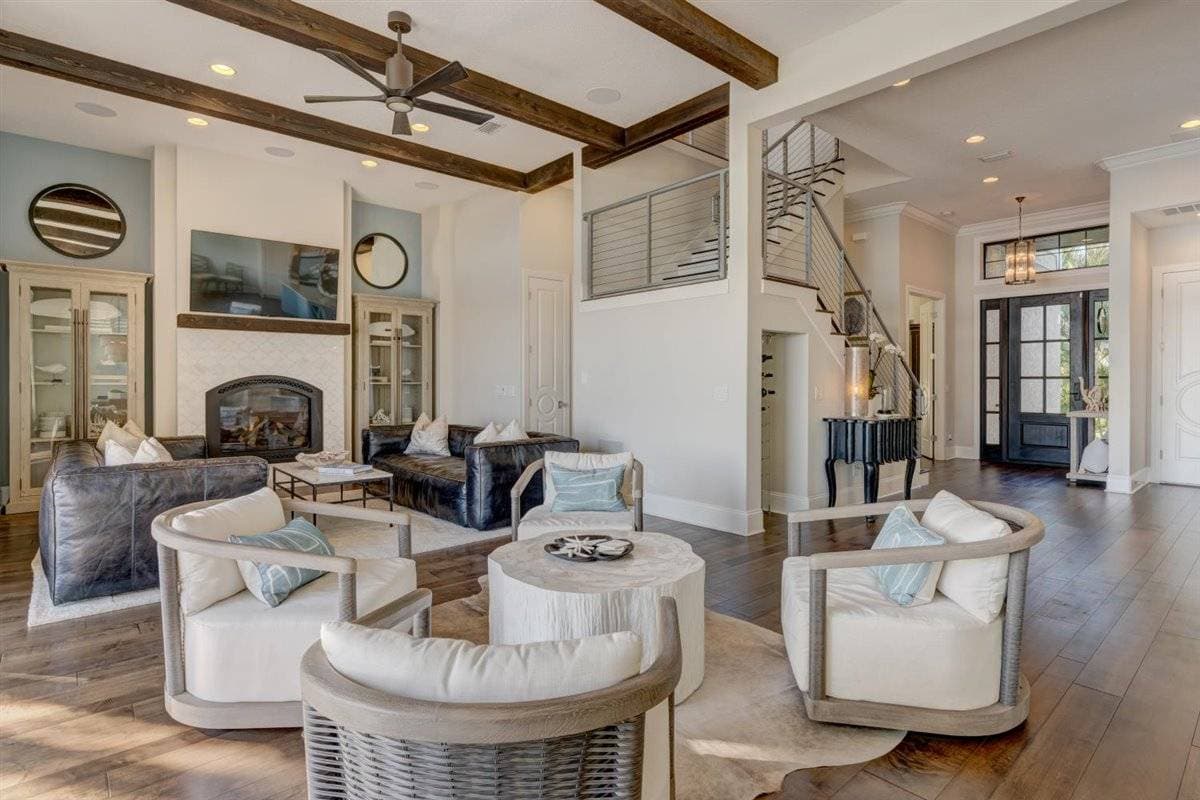 Bayside Paradise Mansion - Image 25