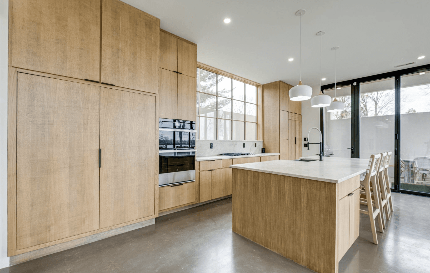 Nashville Lakeside Modern - Image 48