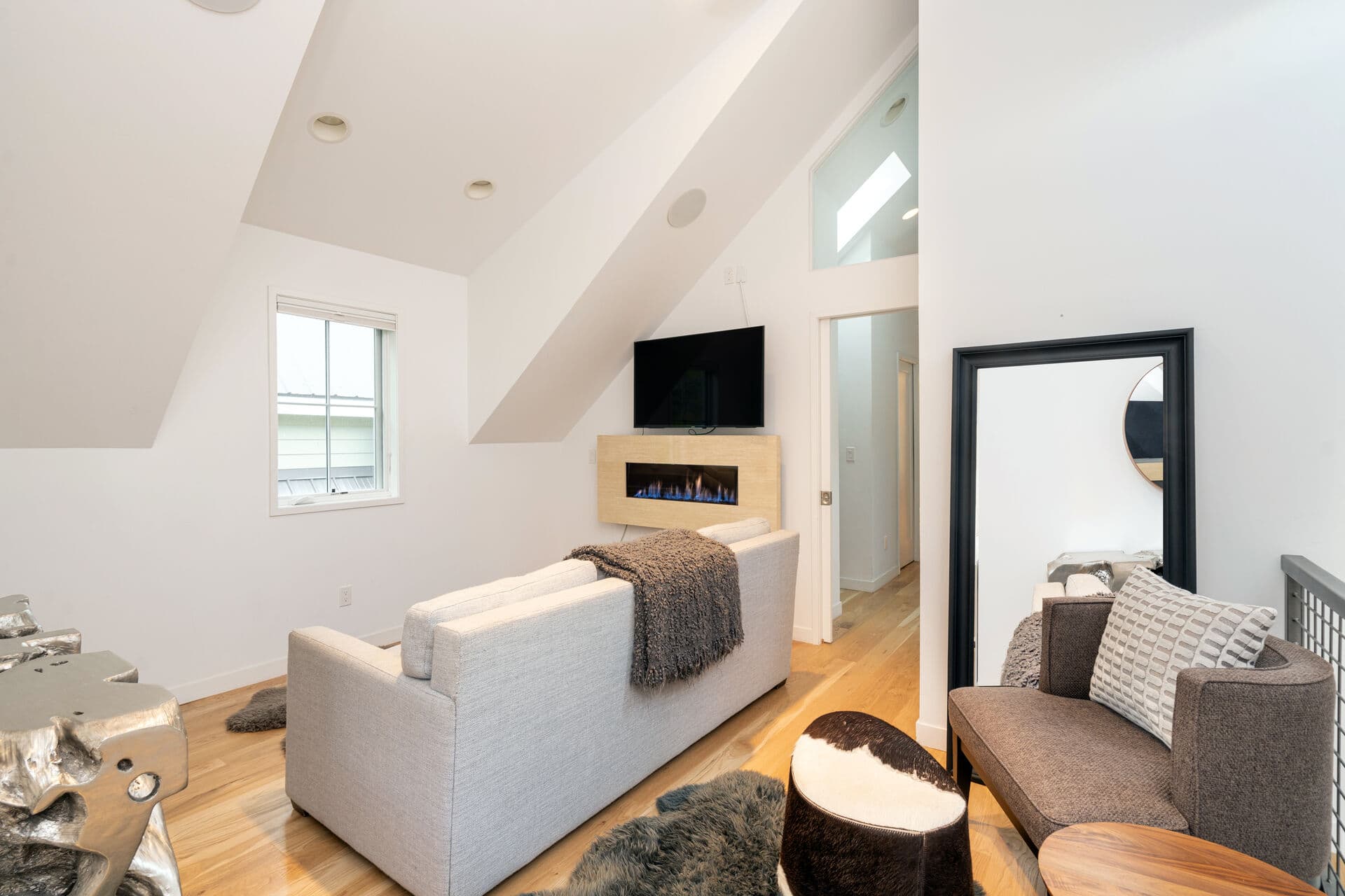 Bachman Village #13 - Image 8