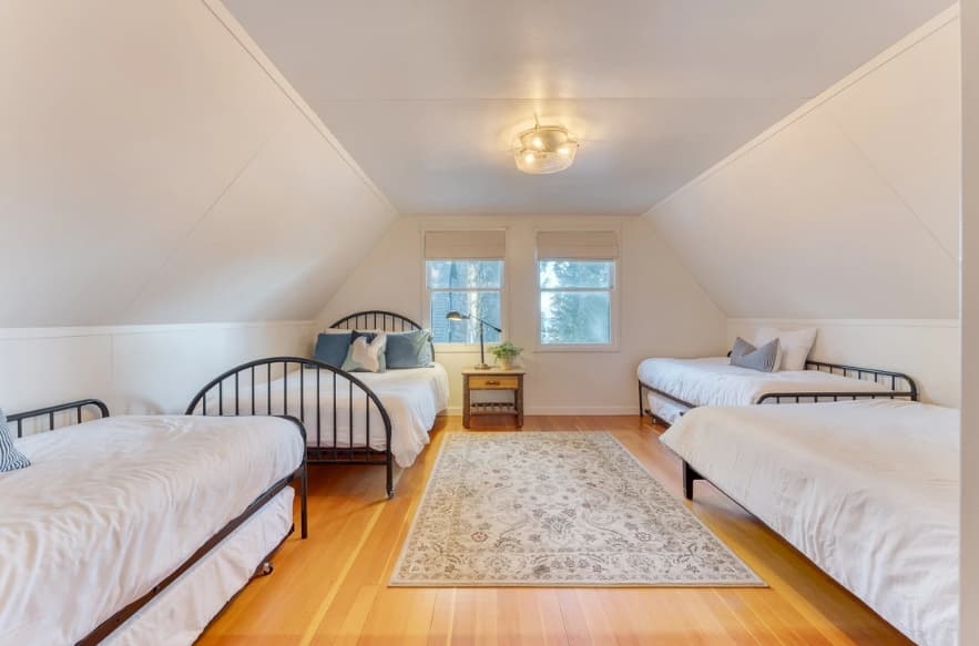 West Shore Lake House - Image 35