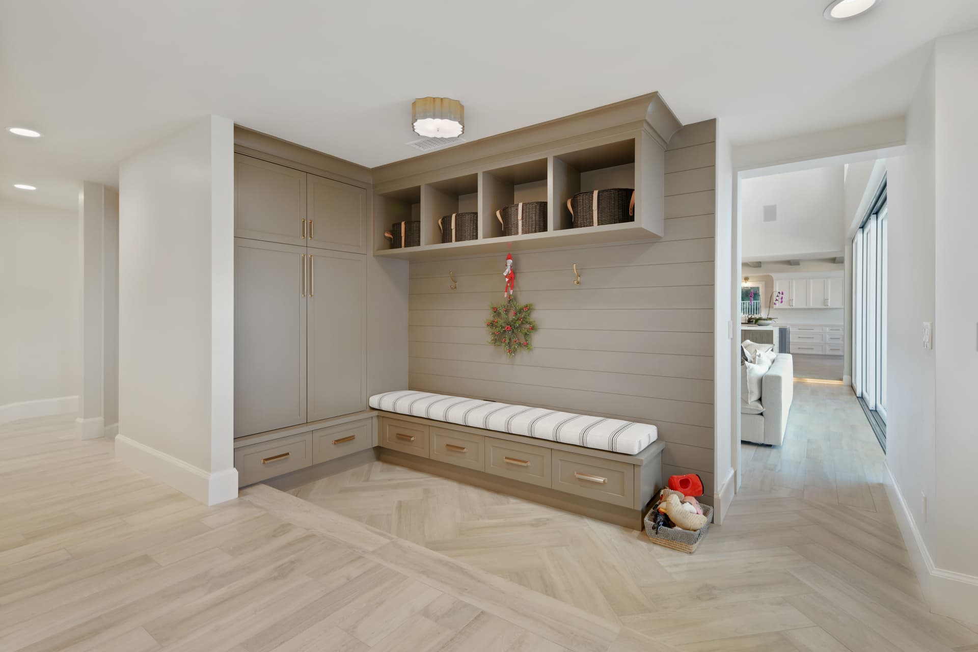 Laguna Hills Estate - Image 52