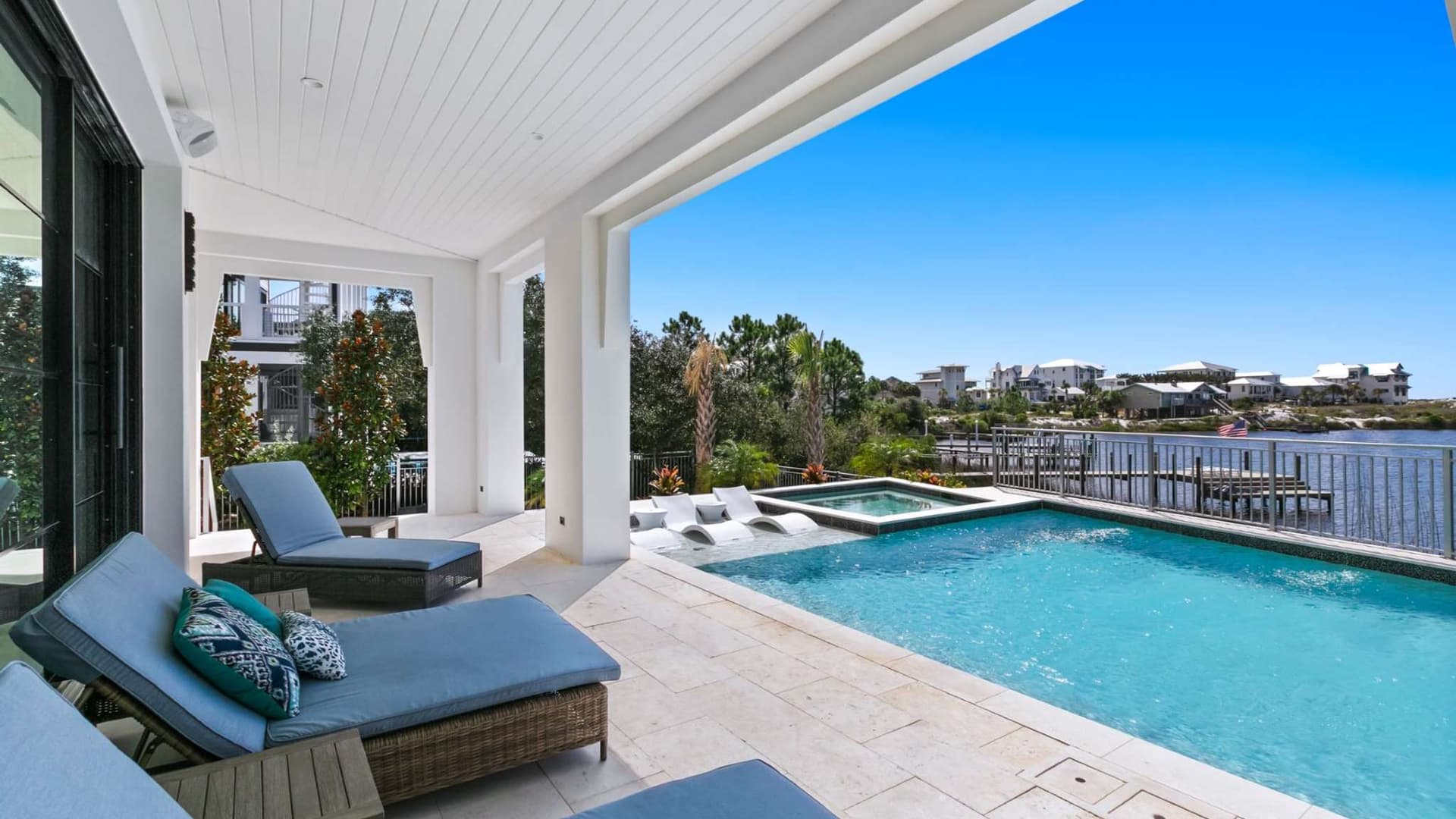 Lakeview Drive - Image 7