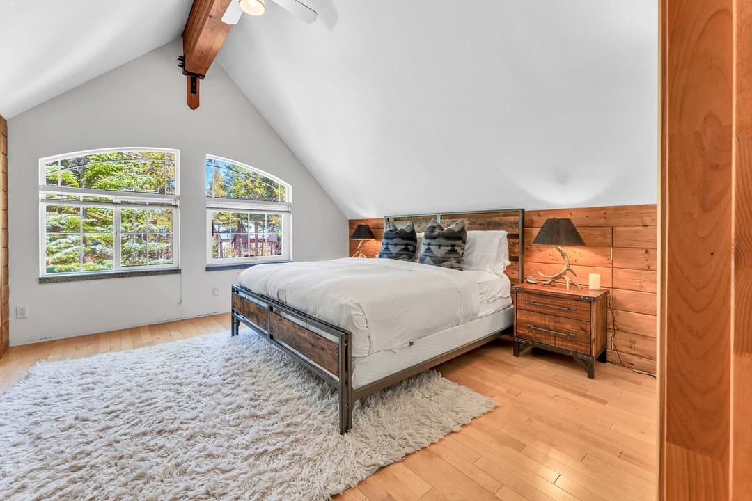 Serene Forest Retreat - Image 4