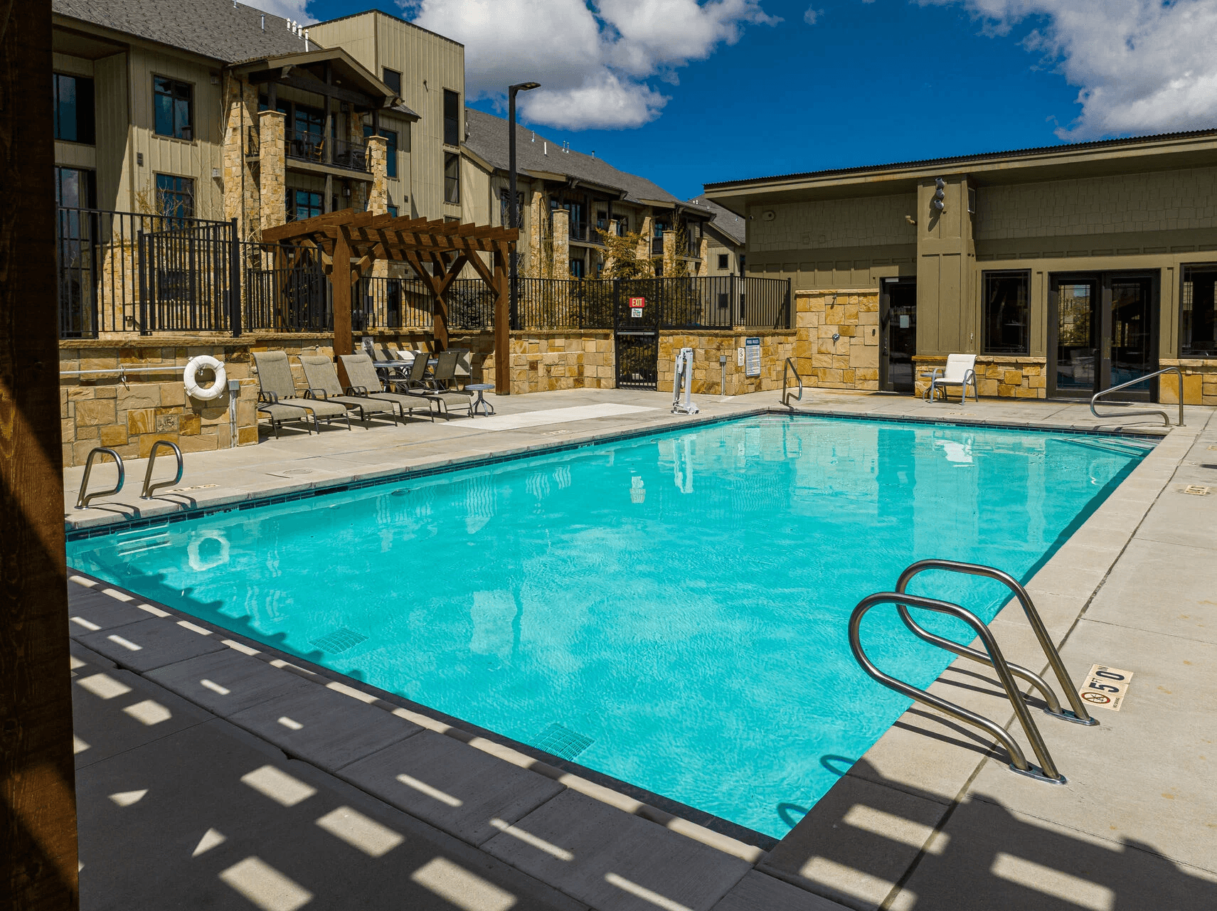 Blackstone Condo #3B - Image 2