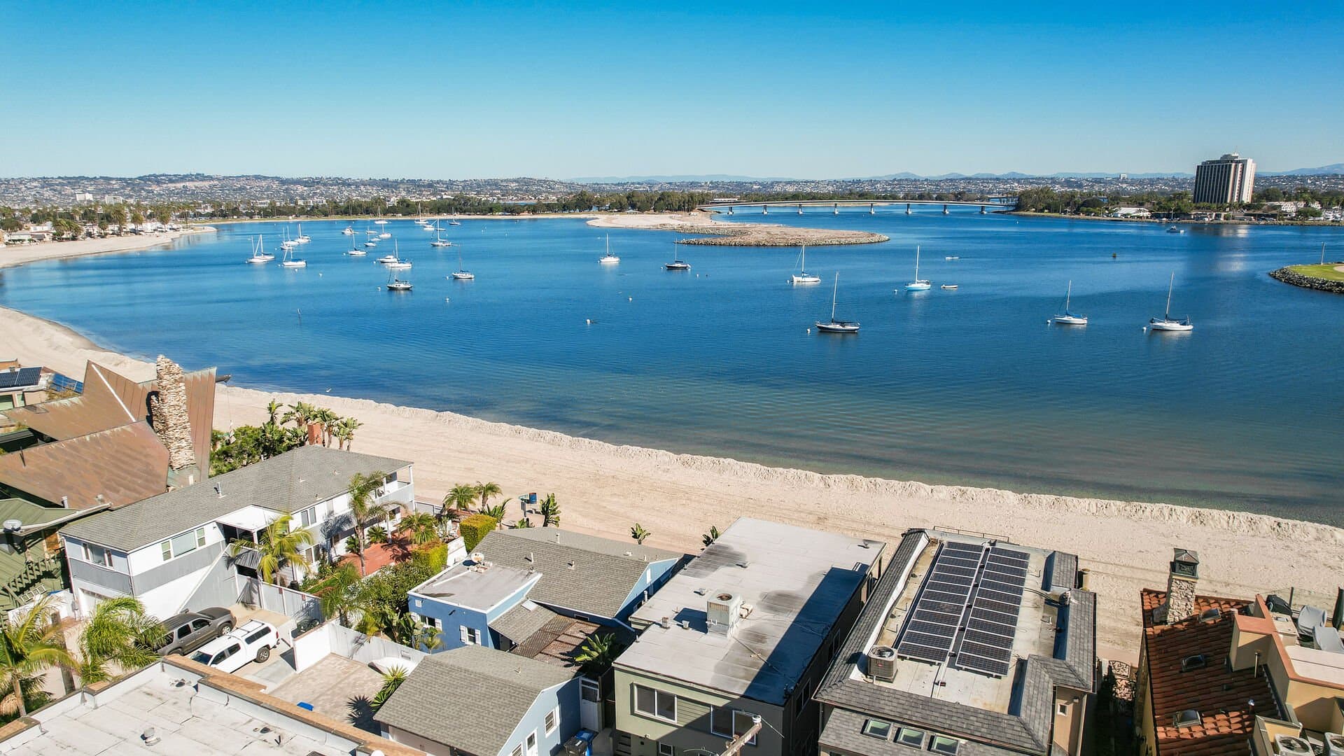 Bayside Beauty Home - Image 5