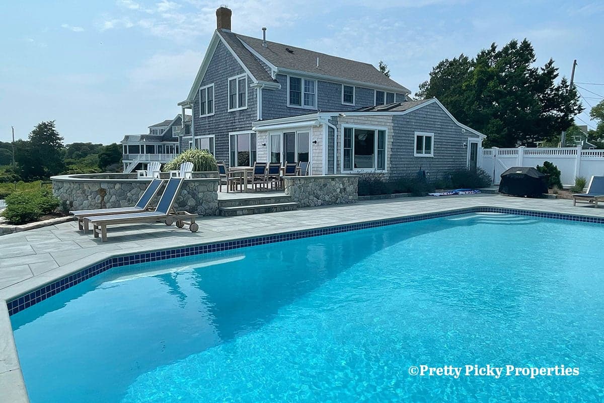 Serenity by the Sea - Image 3