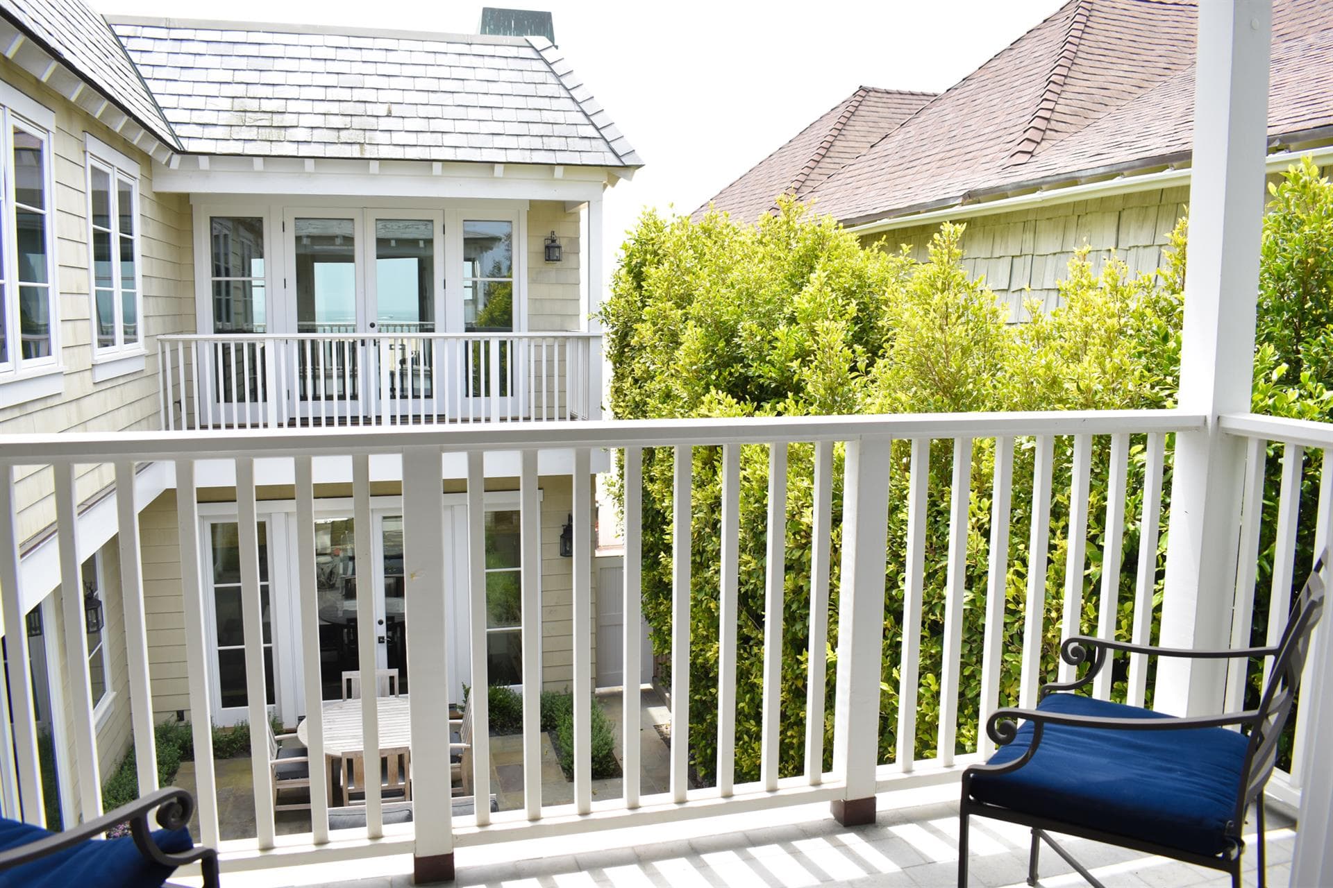 Oceanside Life - Image 29