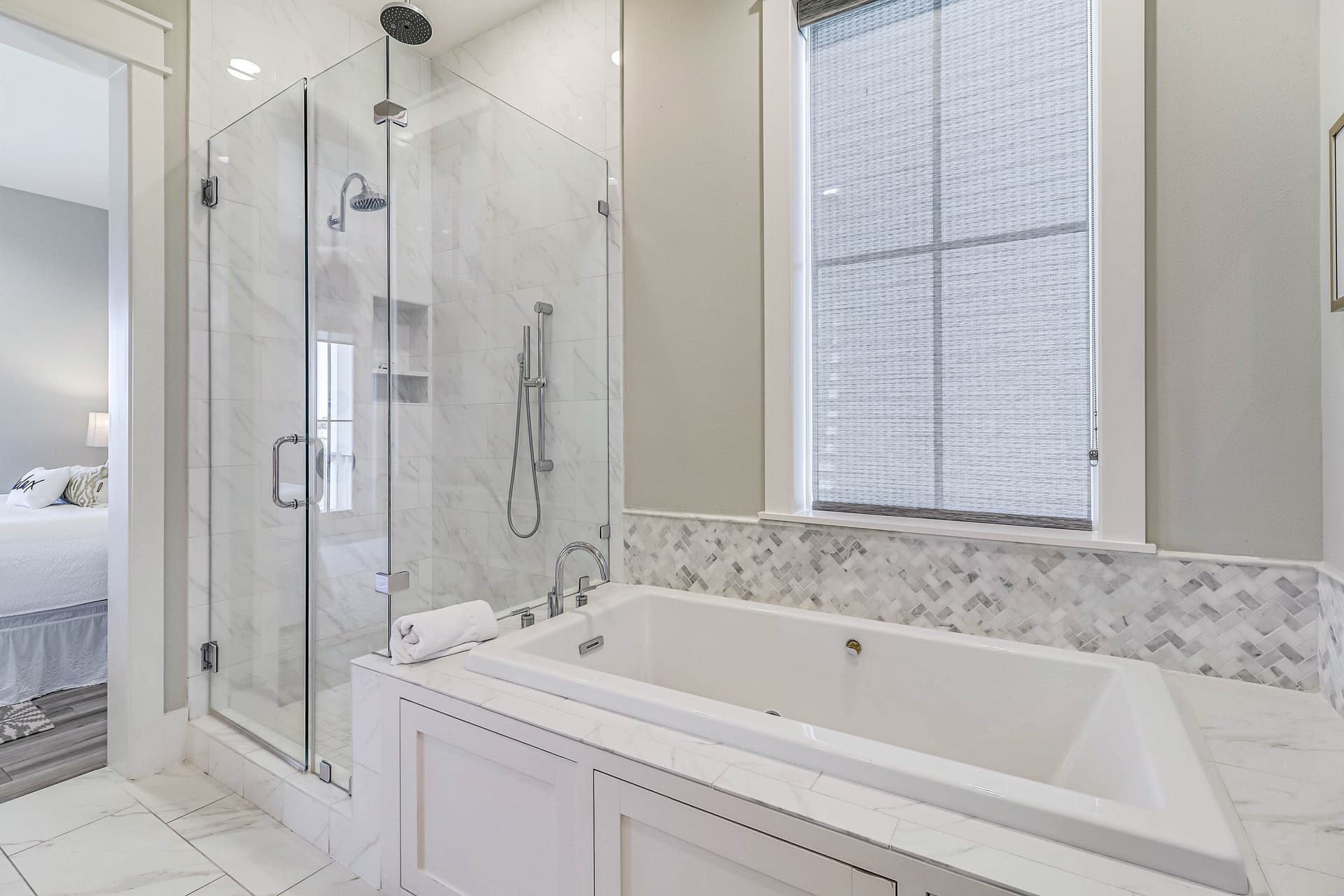 Coastal Oasis House - Image 25