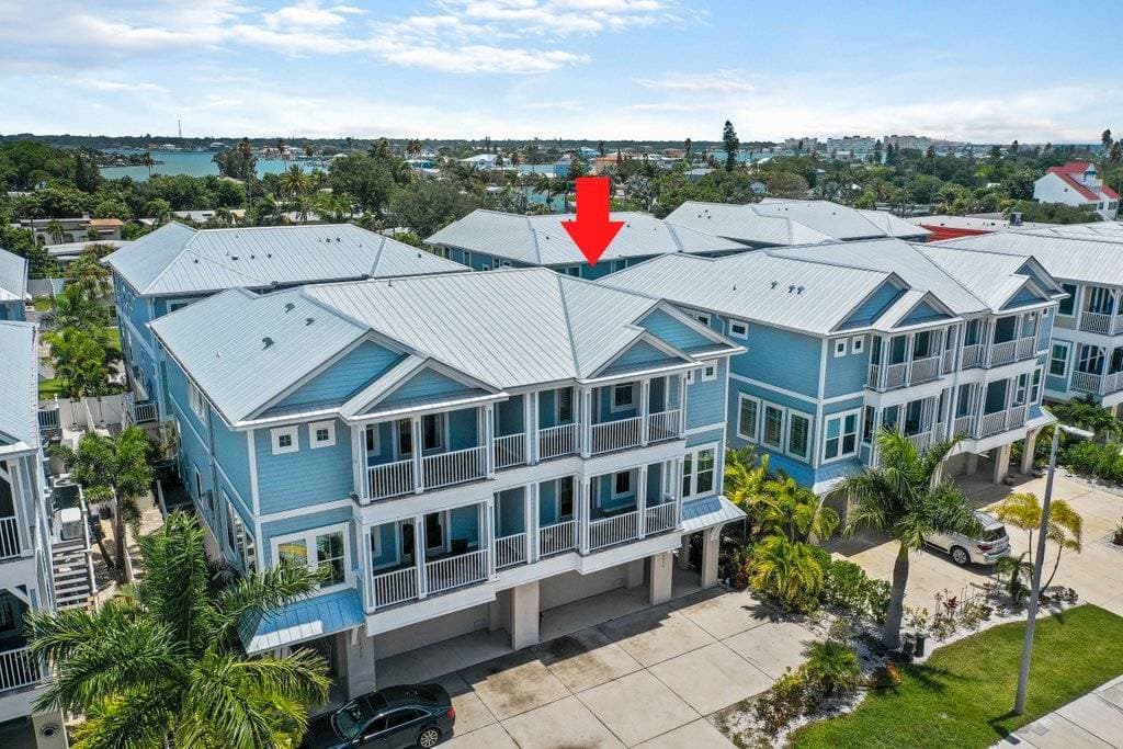 Tides Beach House - Image 2