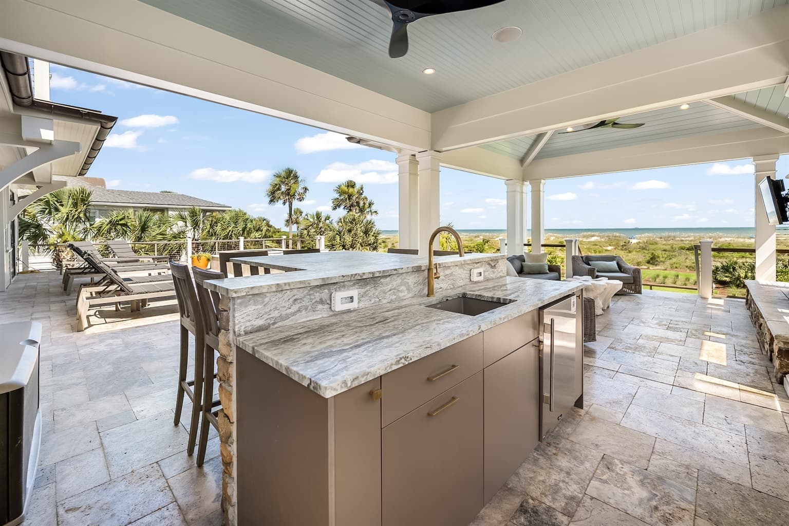 Beach Shelter - Image 68