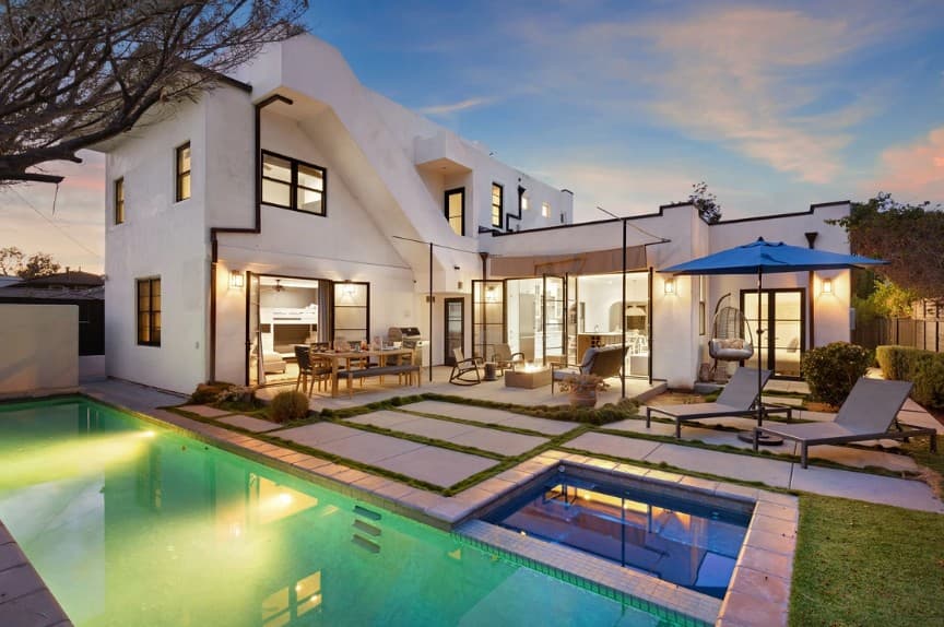 Vista Del Mar - Image 1