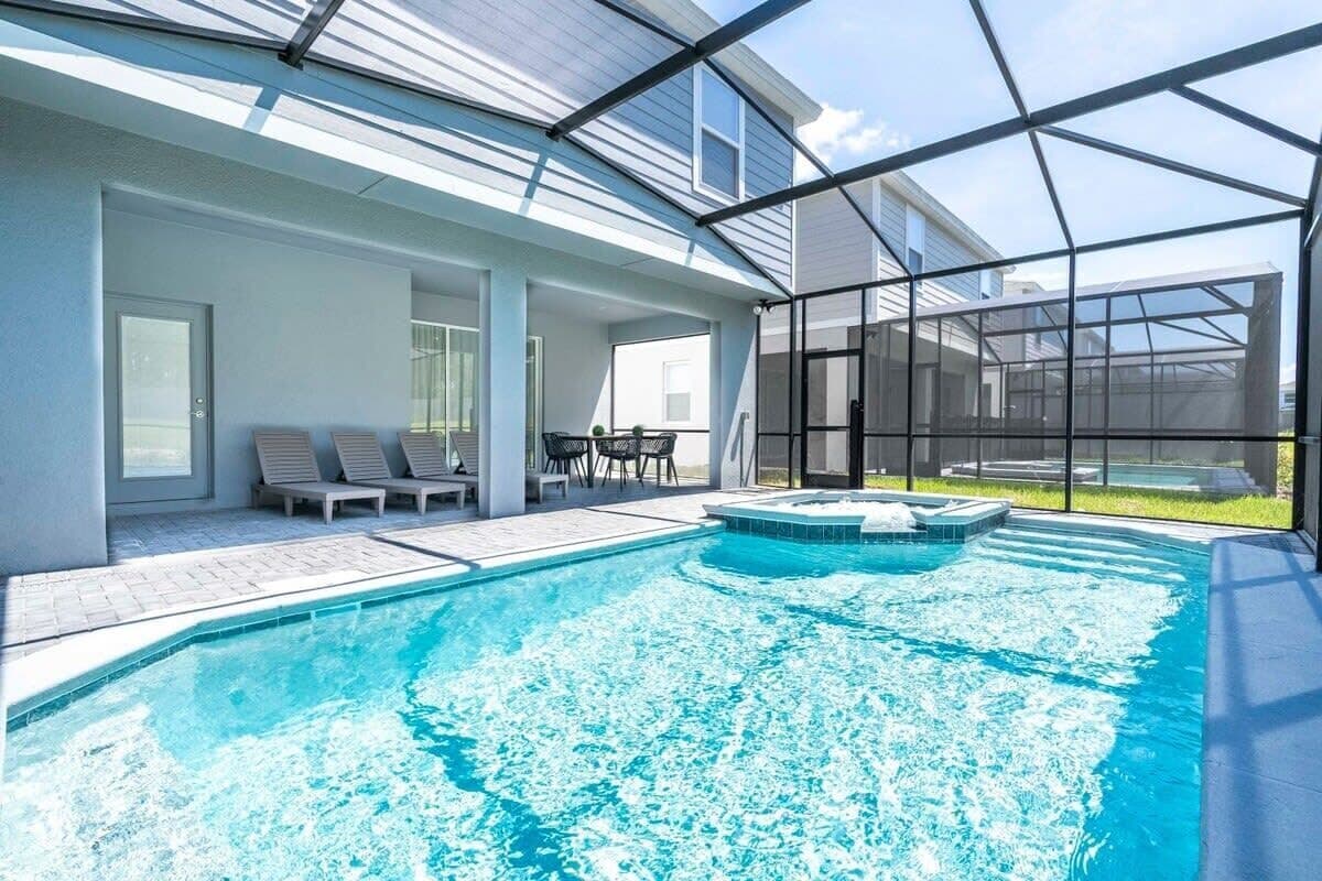 Windsor Island #4458 - Image 2