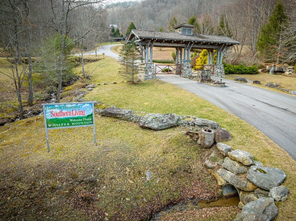 Whisper Mountain Lodge - Image 4