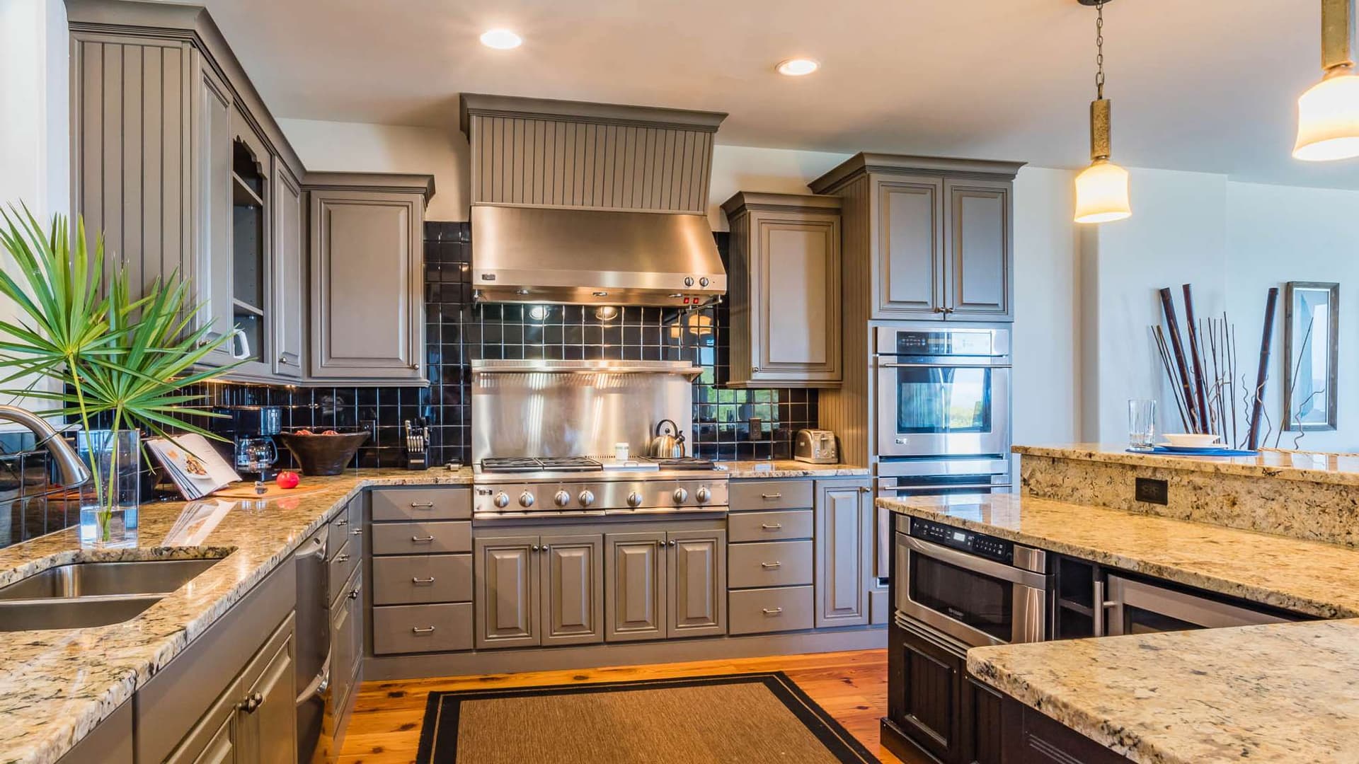 Pelican Paradise A+B - Image 33