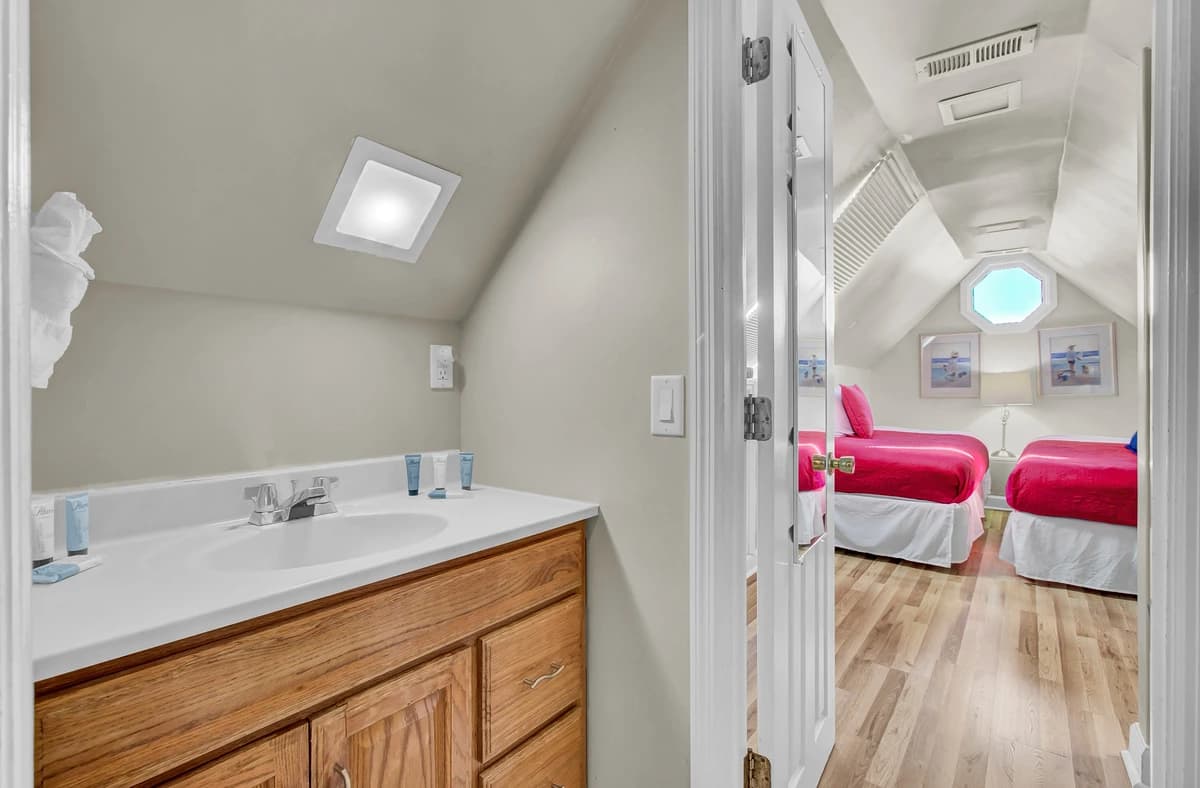 Ocean Outlook #502 - Image 31