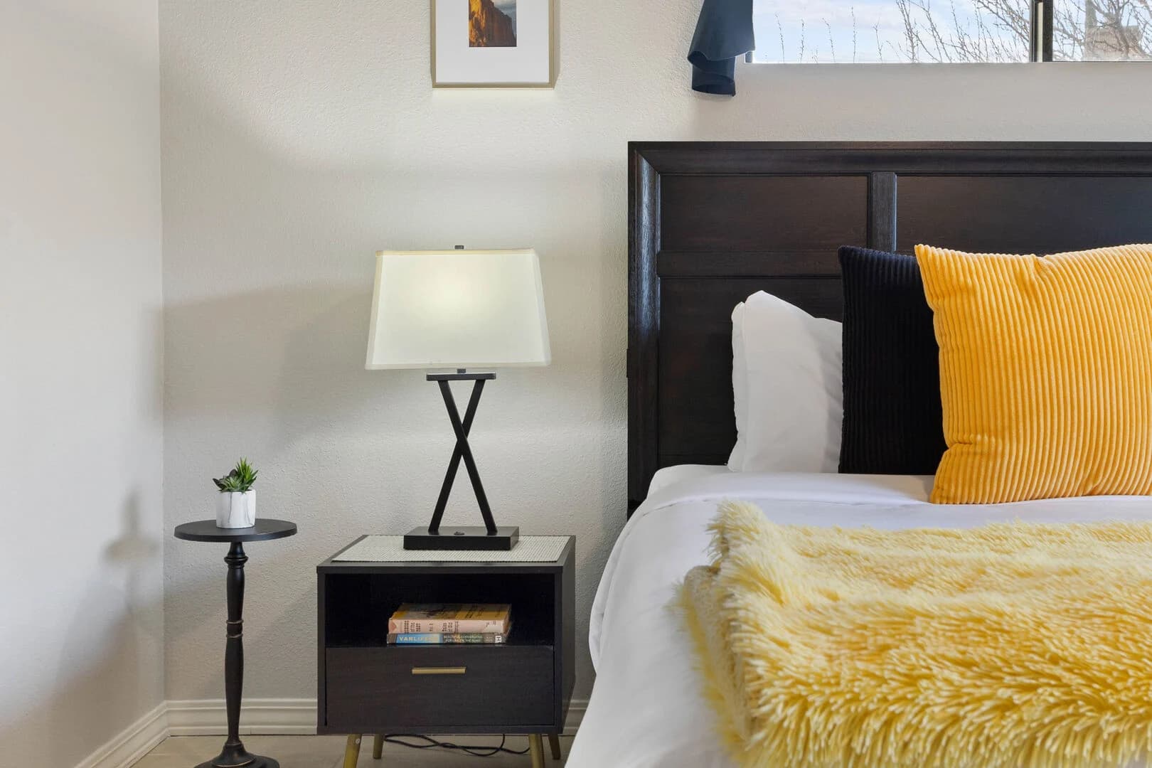 Red Rock Radiance - Image 23