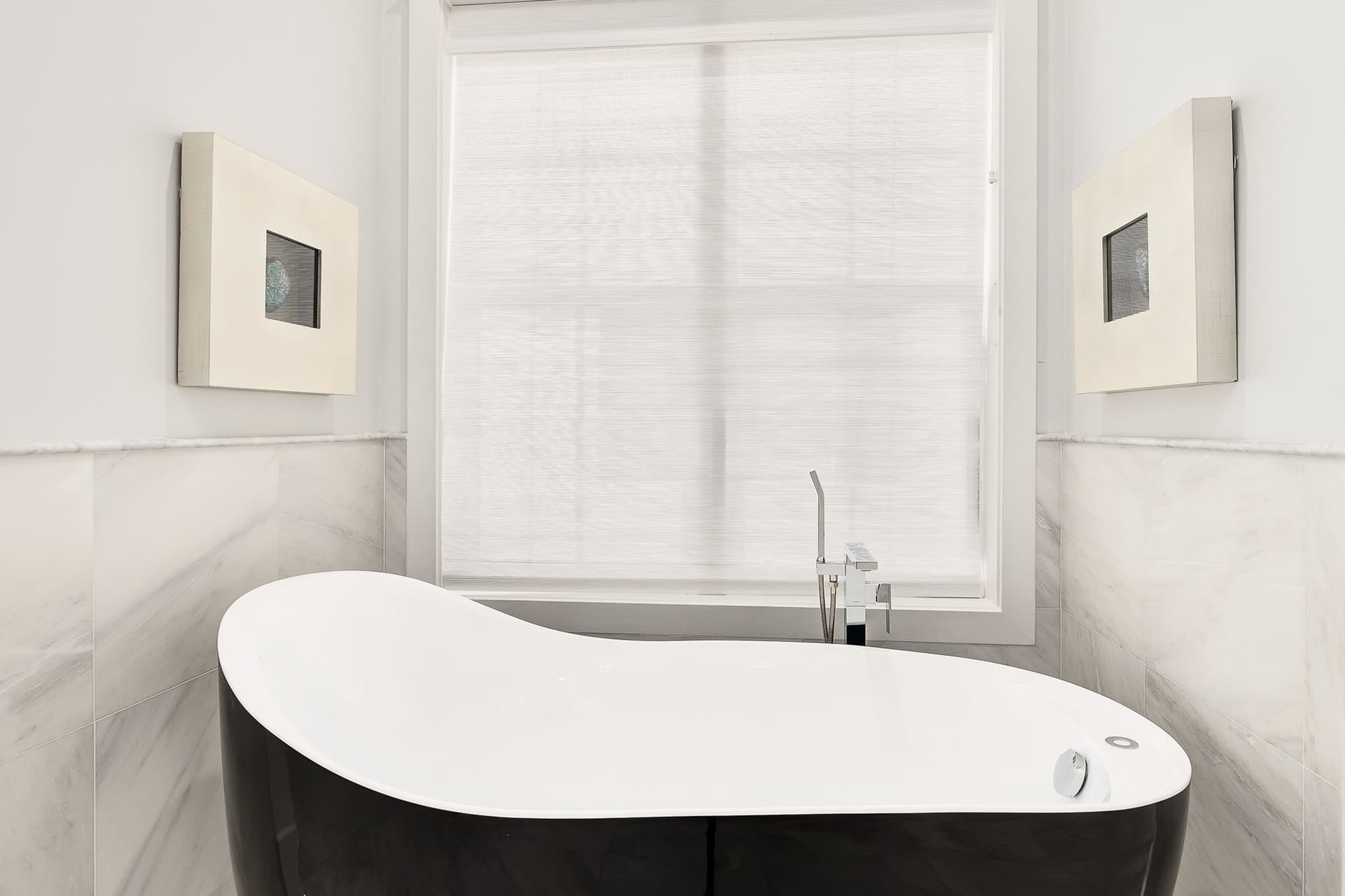 Oasis at Park Row Manor - Image 19