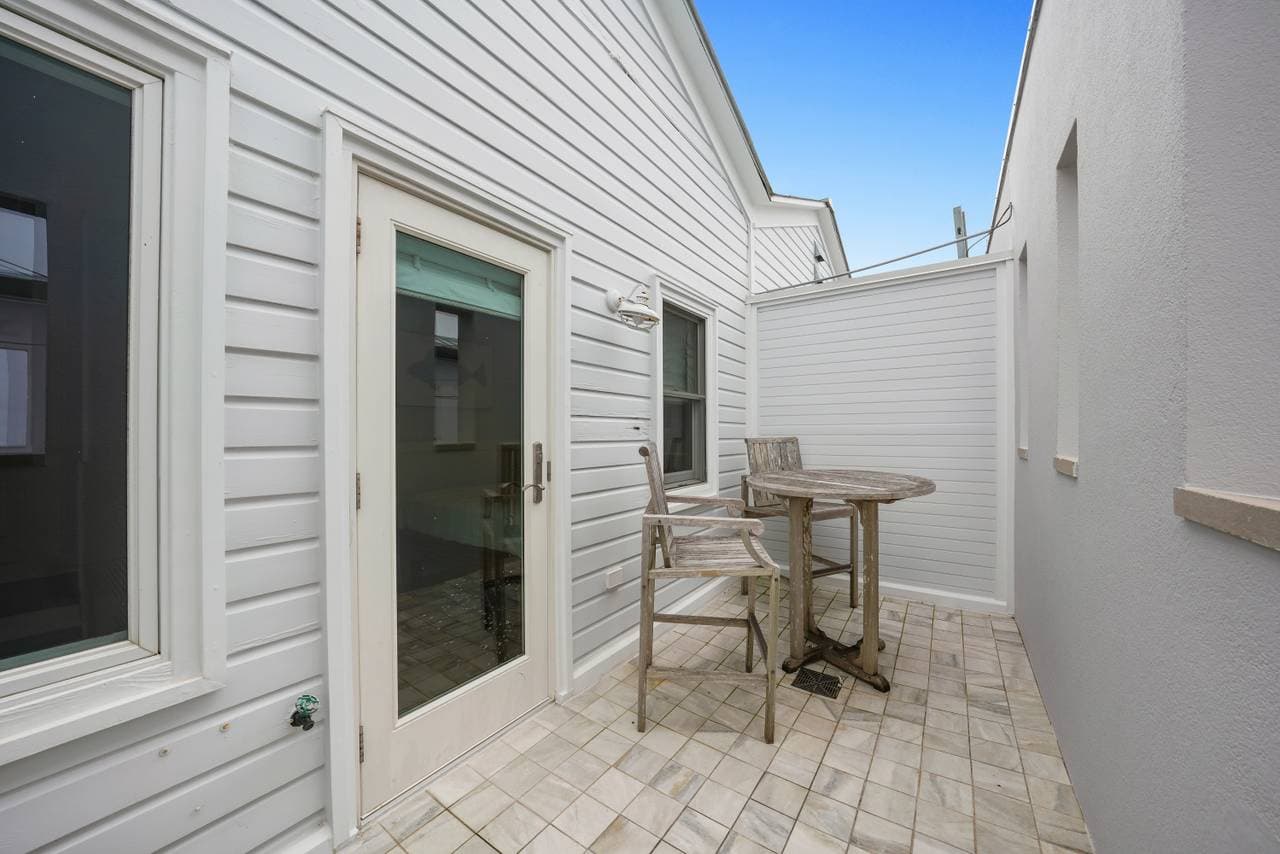 Glorious Morning Home - Image 38