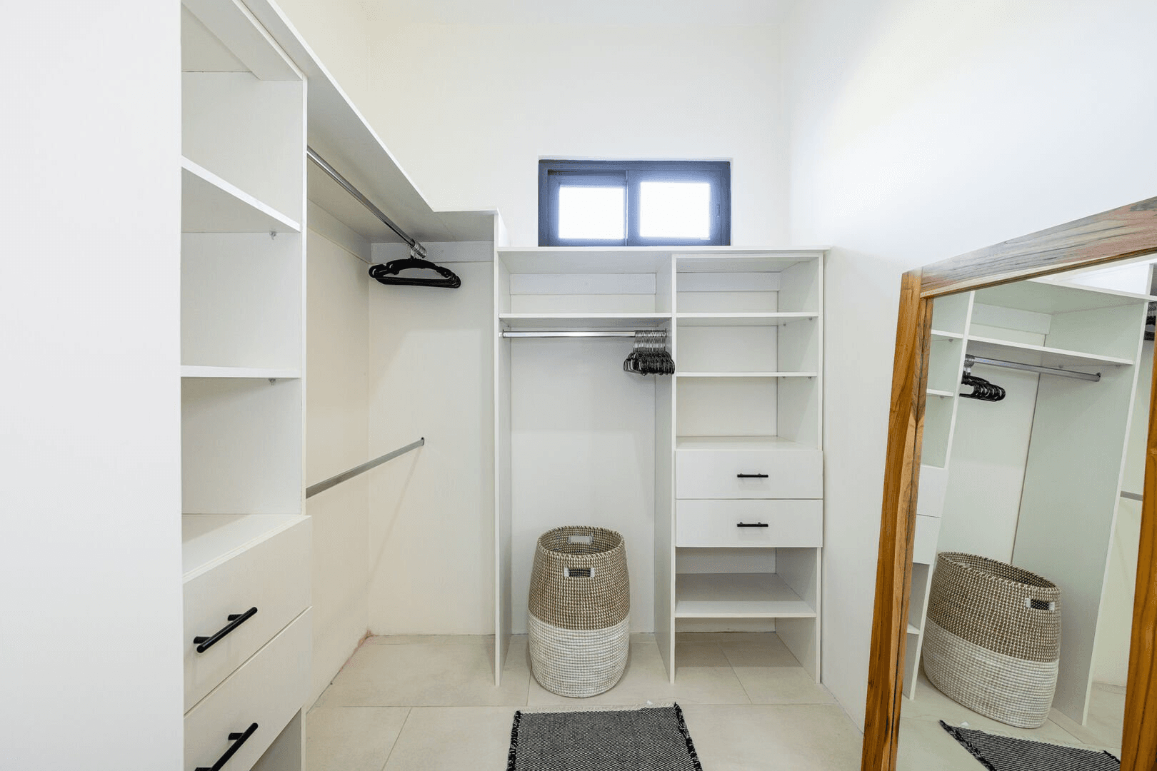 Casa Blanca - Image 11