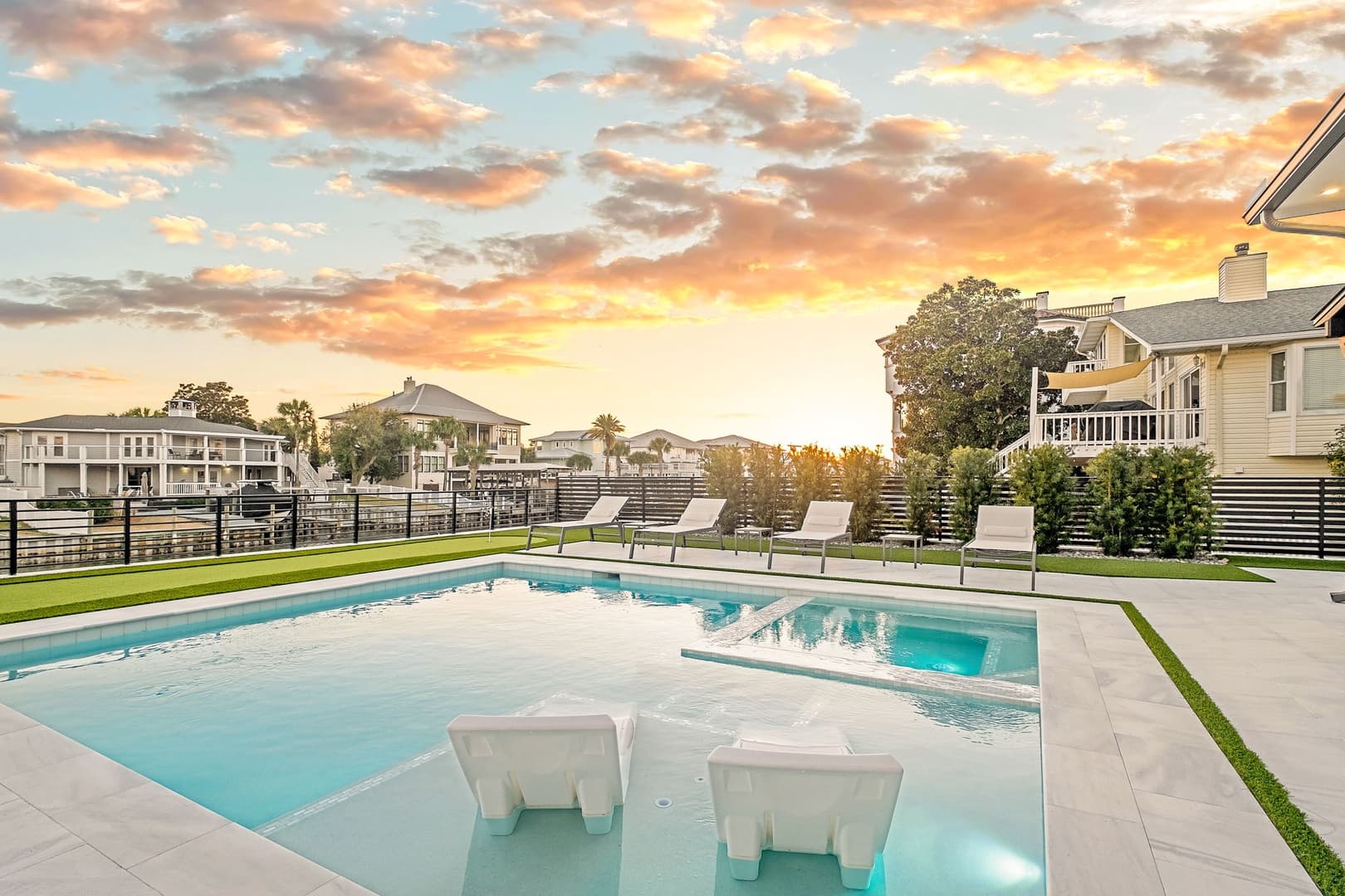 Isle Be Back - Image 43