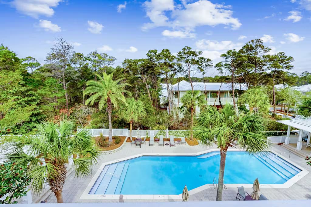 Paradise Palms - Image 22