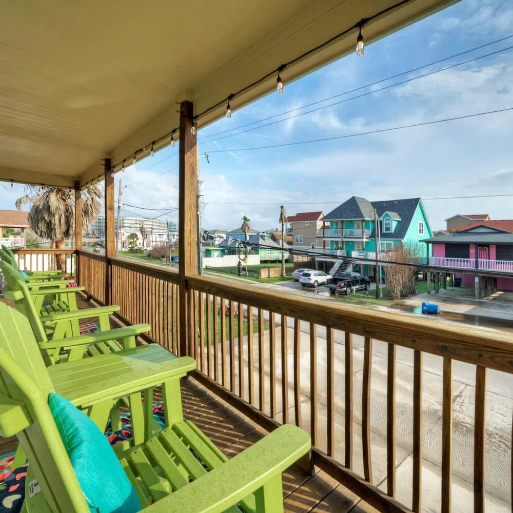 Moxy's Beach House - Image 42