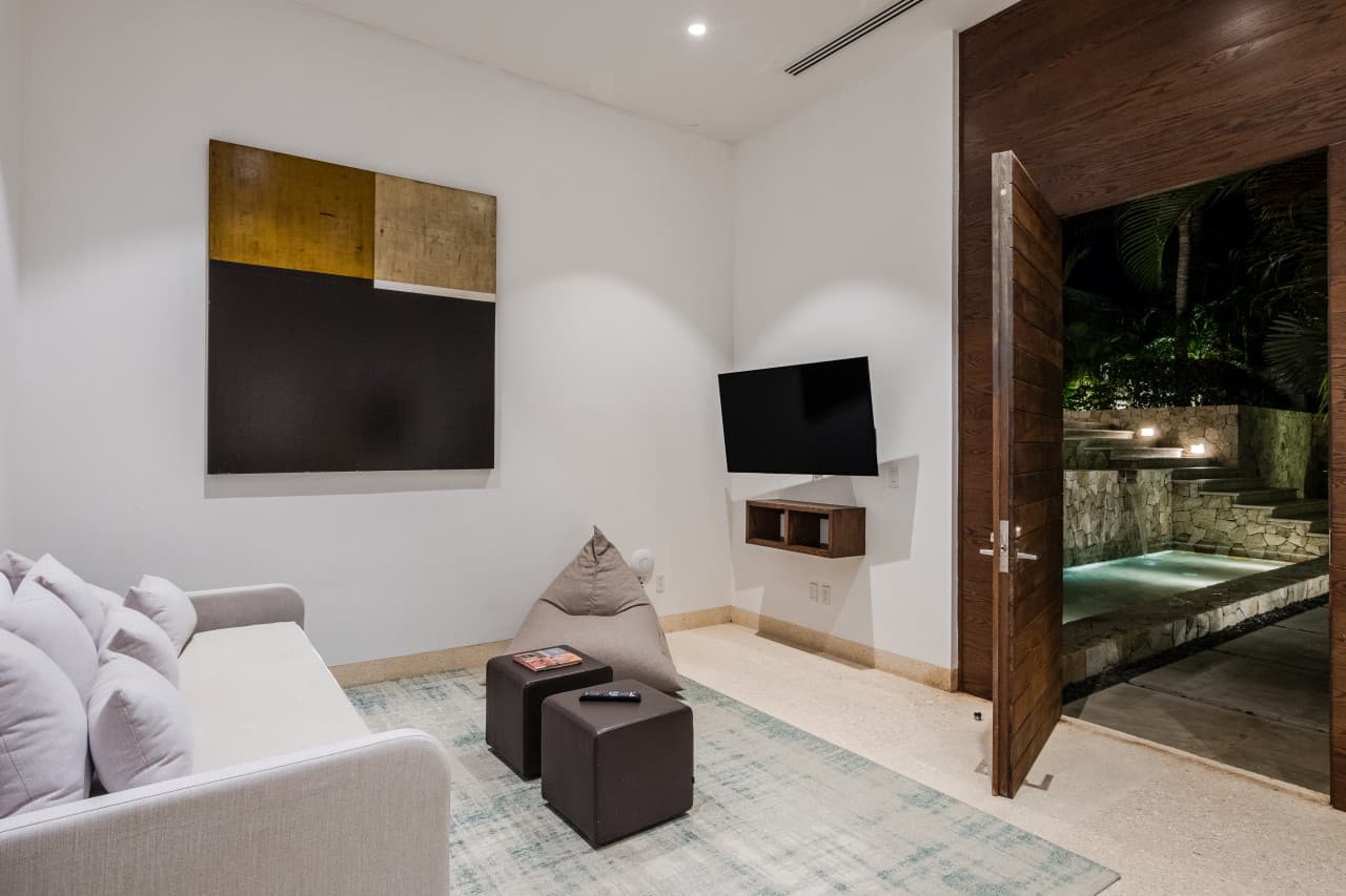 Private Beachfront in Palmilla - Image 60