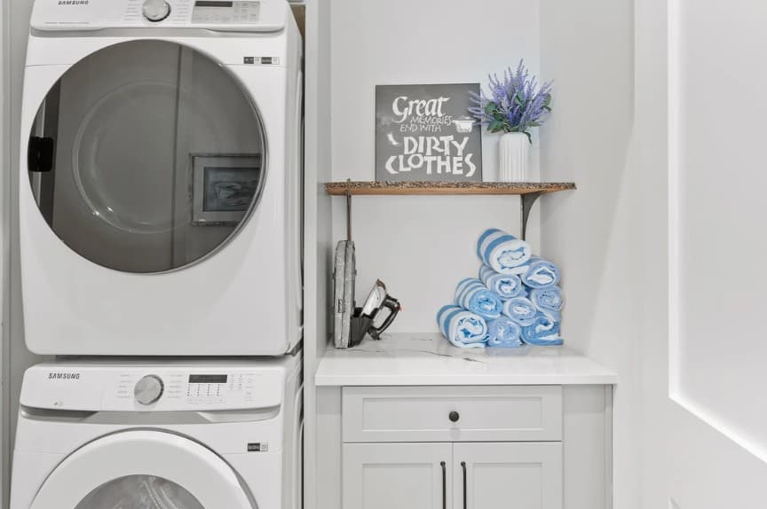 Resorting To Happiness - Image 15