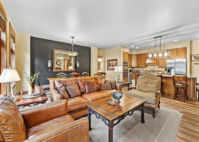 Lone Eagle Condo #3042