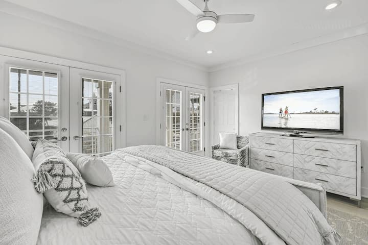 All Decked Out - Image 12