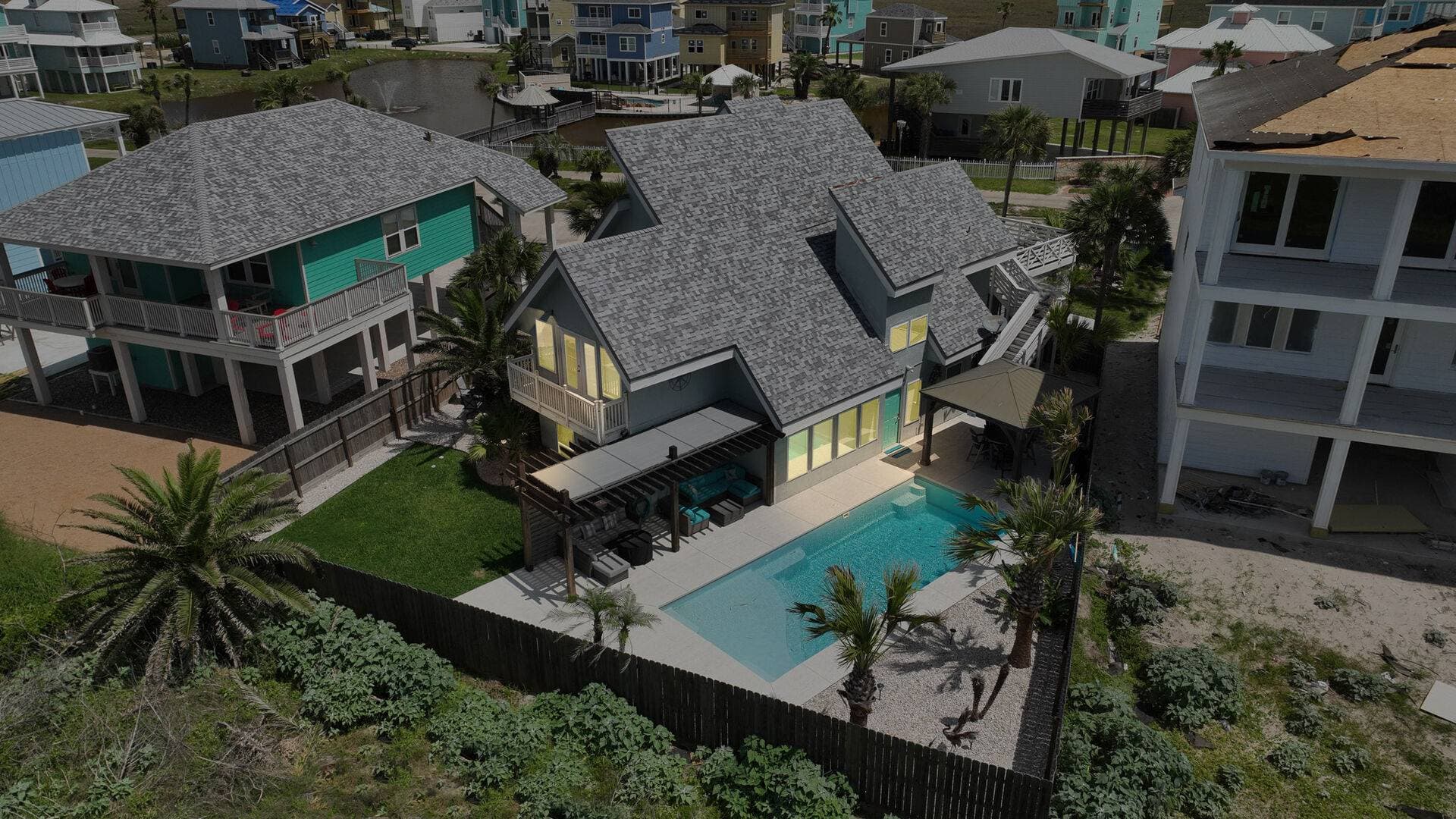 Aqua Dreams - Image 49