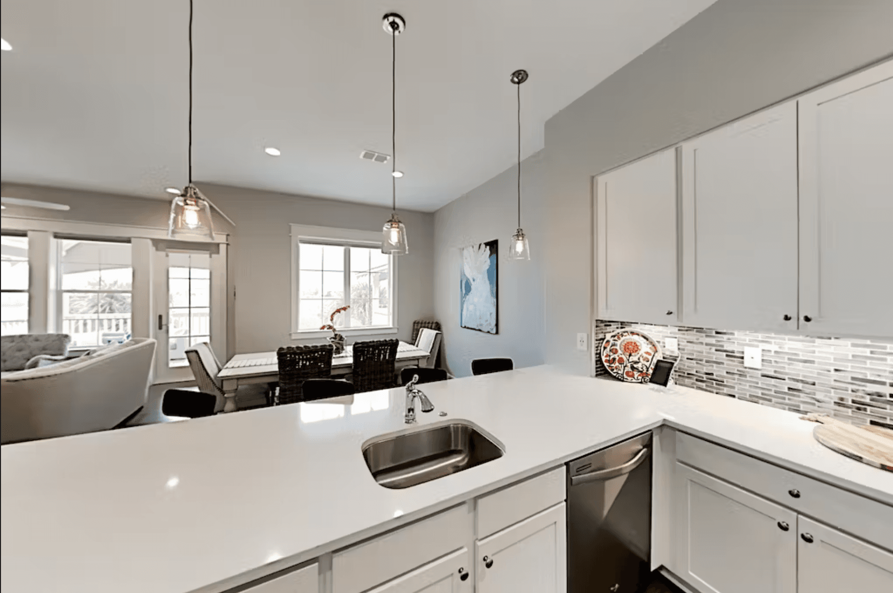 Parrots Cove - Image 10