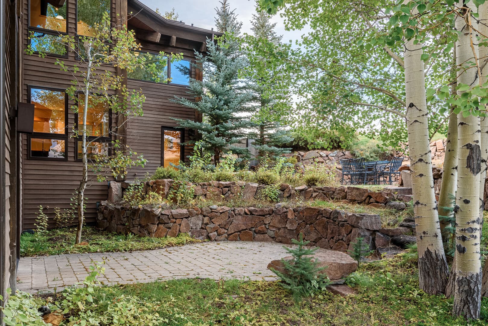 Elkhorn Estate - Image 51