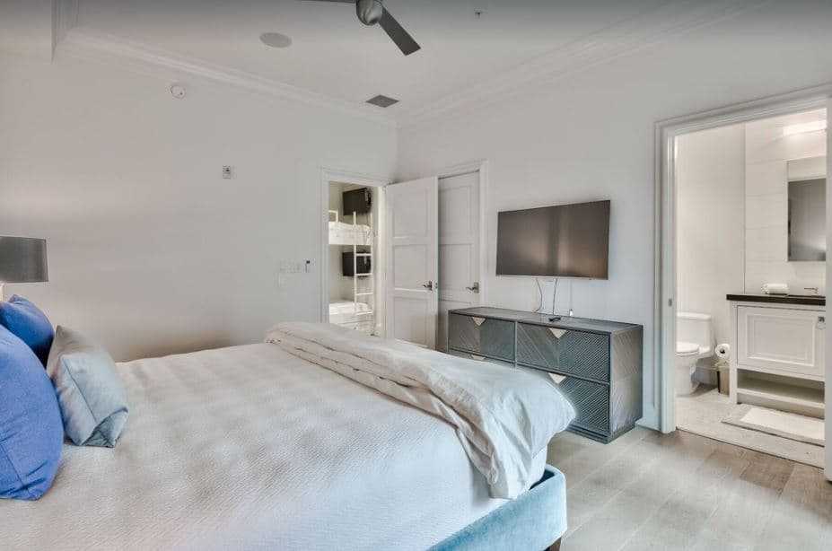 Barrett Orleans Villa - Image 17