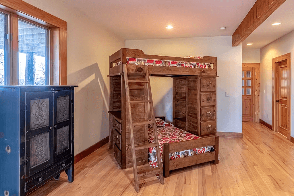 Two Bears - Image 29