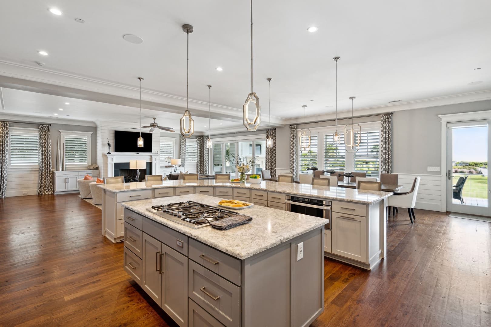 Endless Summer - Image 25