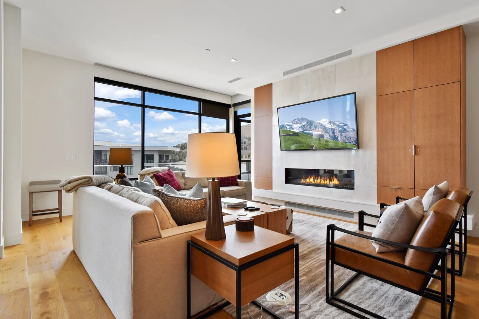 Lift Residence #602 - Image 7