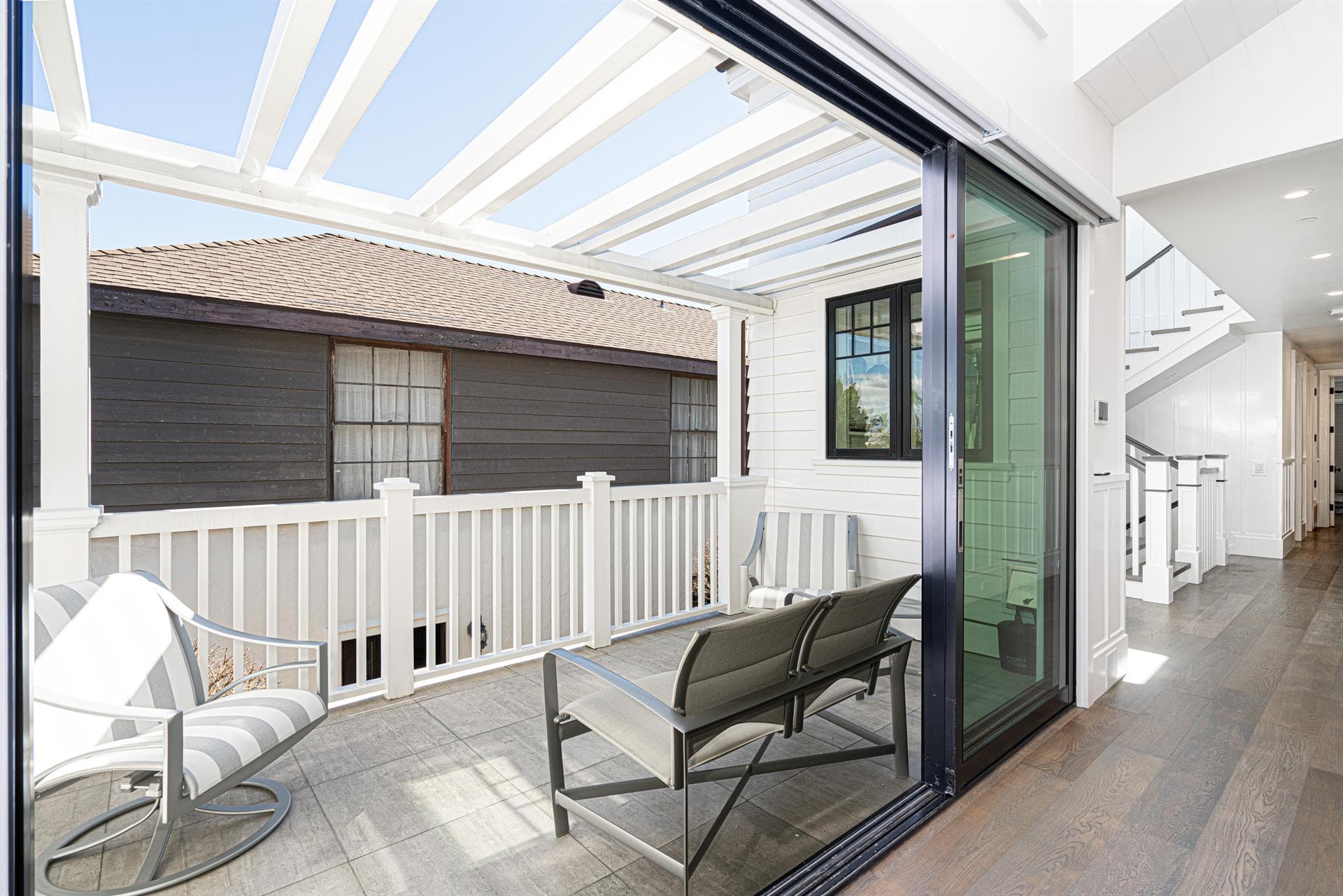 Peninsula Pearl - Image 27