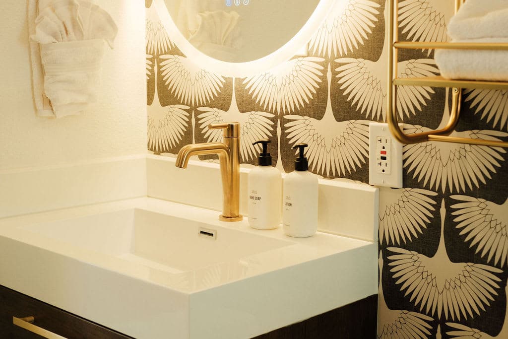 Mod Retreat in Vibrant Palm Springs - Image 44