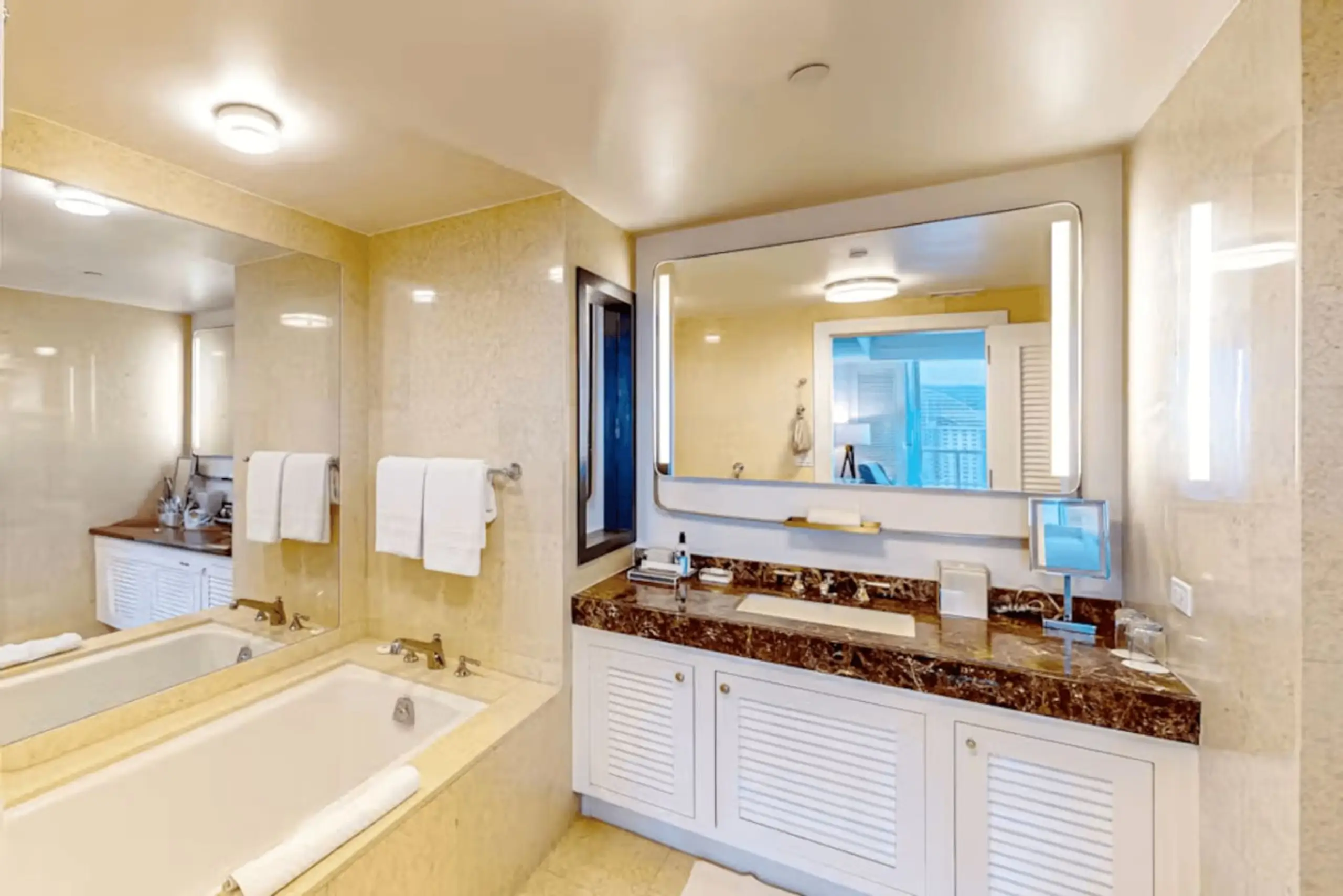 Portofino Residence #1502 at The Ritz-Carlton - Image 43