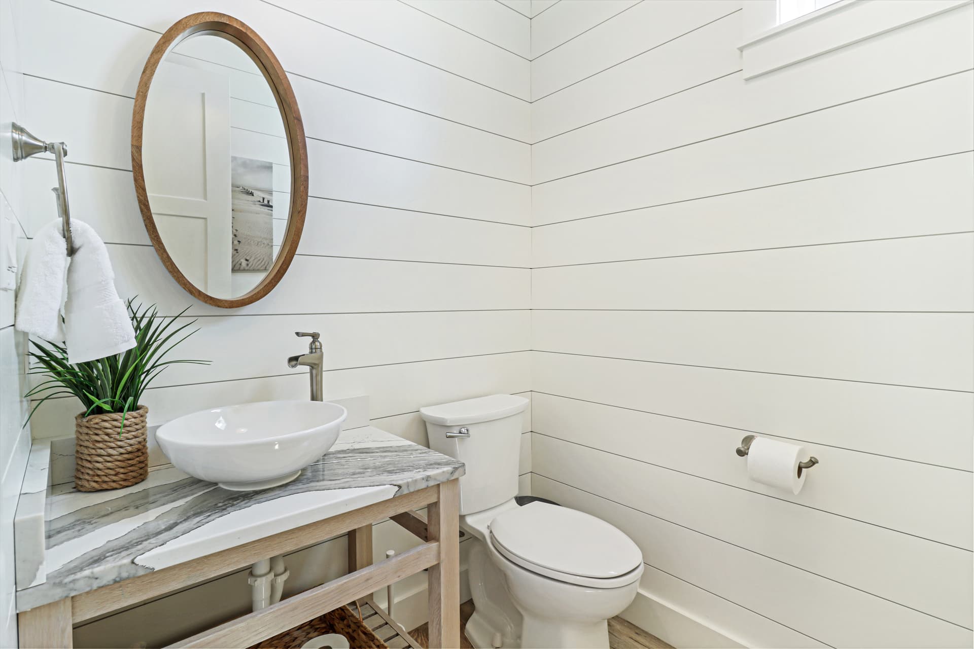 Pelican's Perch - Image 18